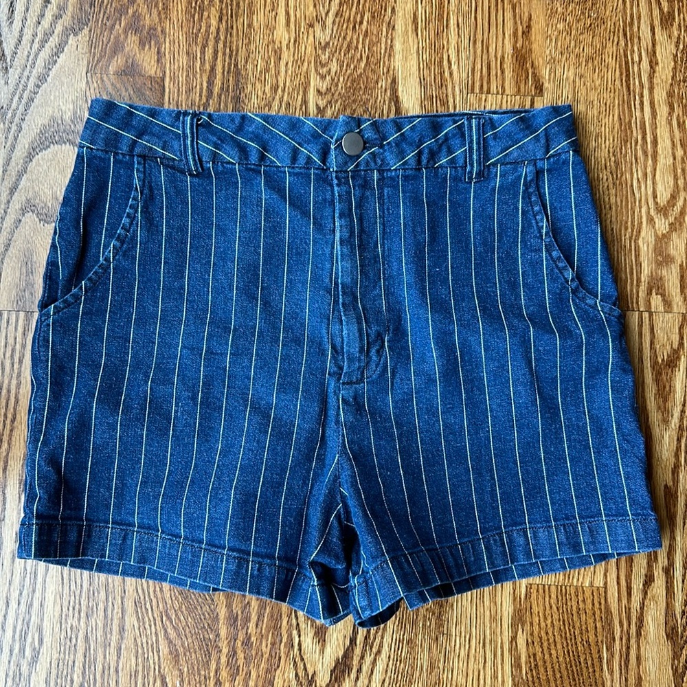 Harper by Francesca’s Striped Denim Shorts
